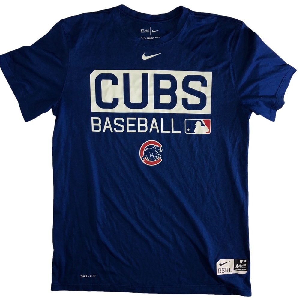 𝅺Nike Cubs Baseball Dri Fit Performance Tee